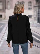 Load image into Gallery viewer, Round Neck Puff Sleeve Blouse
