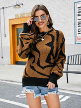 Load image into Gallery viewer, Printed Round Neck Long Sleeve Sweater
