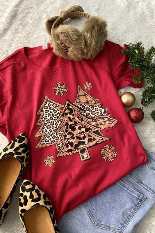 Light Red Short Sleeve Crew Neck Tee for Holiday Season